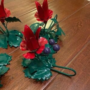 Vintage Dept 56 Red Green Metal Flower Leaf candleholders Set of 4